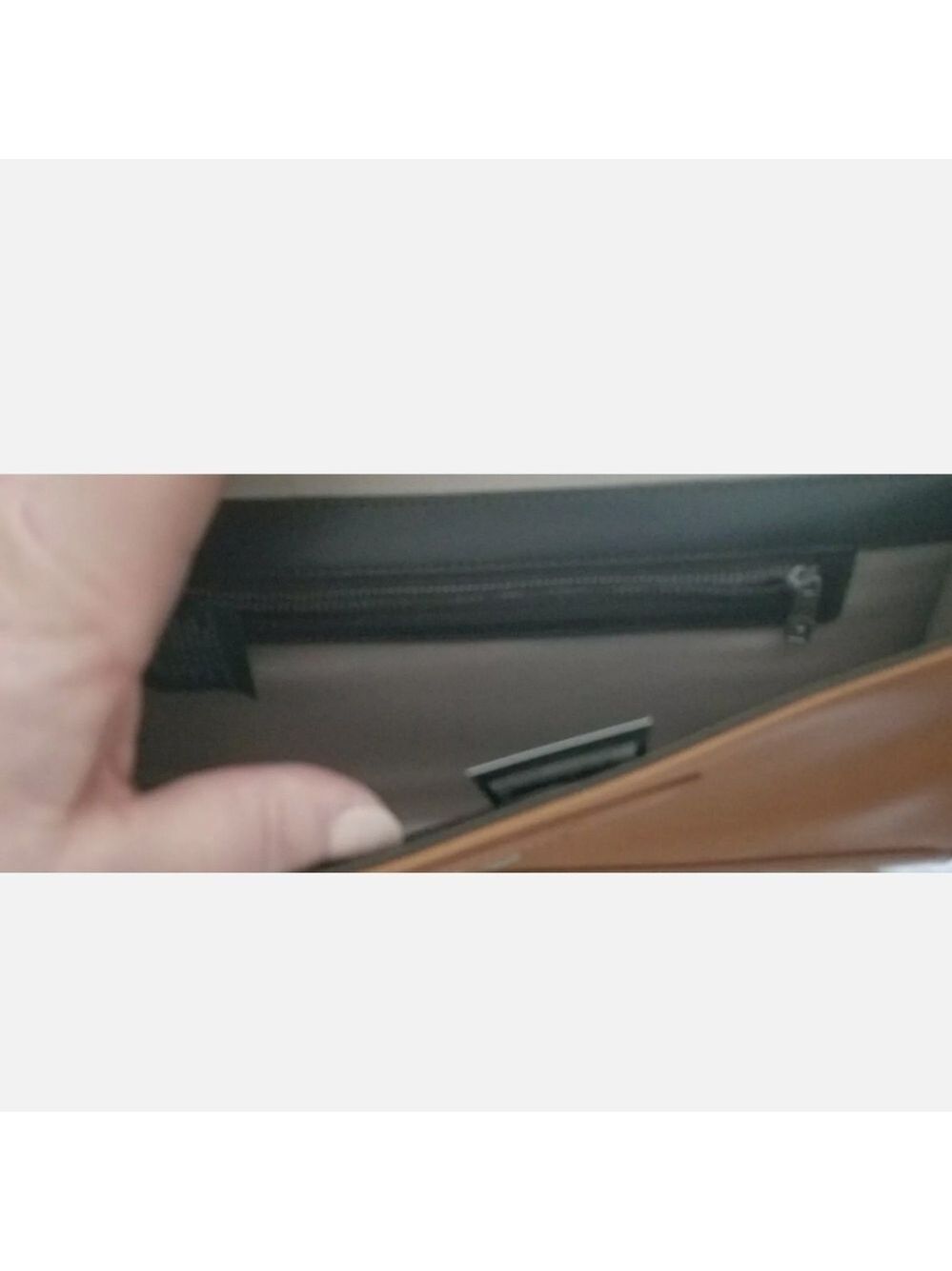 Ralph Lauren Tan Leather Clutch Bag.Built in makeup mirror in flap. - Picture 3 of 7